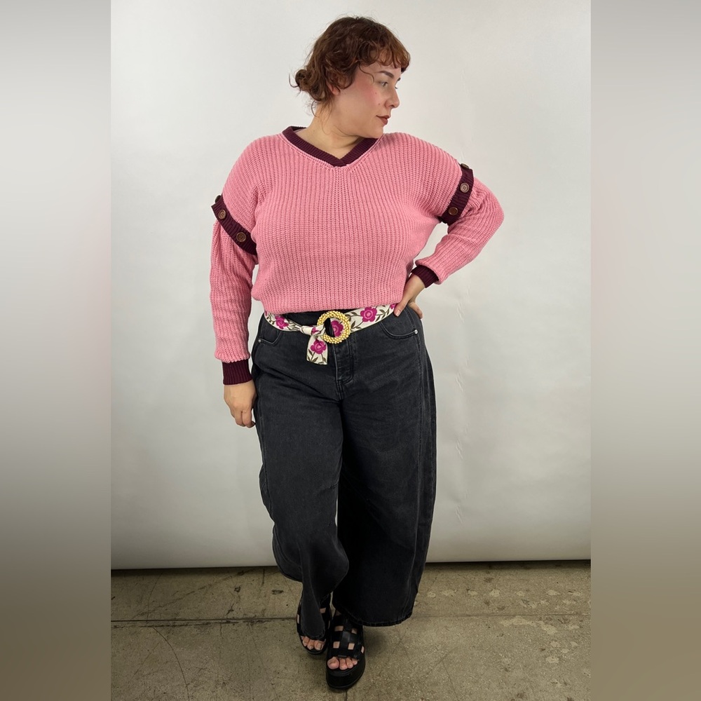 V. LOOK BOOK - Picture 8 of 15